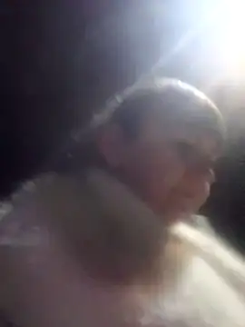 Snapshot of Butterfly8385 chatting on 12-21-25, 08:38 Butterfly8385 online show from 12-21-25, 08:38