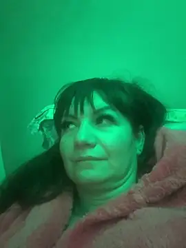 Snapshot of Butterfly8385 chatting on 01-10-26, 10:25 Butterfly8385 online show from 01-10-26, 10:25