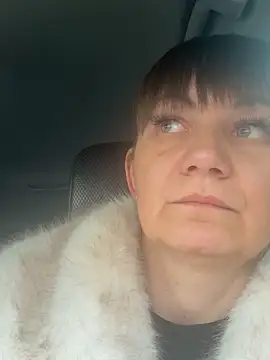 Snapshot of Butterfly8385 chatting on 02-11-26, 01:16 Butterfly8385 online show from 02-11-26, 01:16