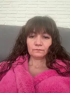 Snapshot of Butterfly8385 chatting on 02-12-26, 11:49 Butterfly8385 online show from 02-12-26, 11:49