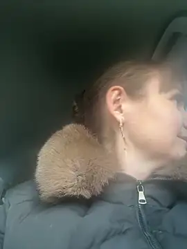 Snapshot of Butterfly8385 chatting on 02-14-26, 01:19 Butterfly8385 online show from 02-14-26, 01:19