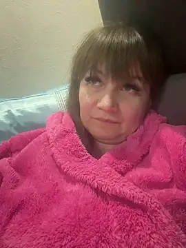 Snapshot of Butterfly8385 chatting on 02-16-26, 07:43 Butterfly8385 online show from 02-16-26, 07:43