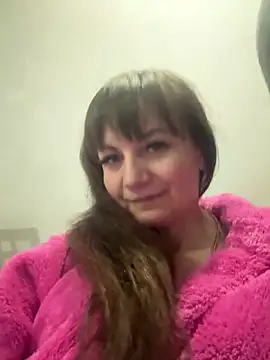 Snapshot of Butterfly8385 chatting on 03-10-26, 09:42 Butterfly8385 online show from 03-10-26, 09:42