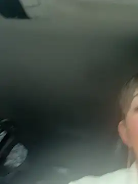 Snapshot of Butterfly8385 chatting on 03-20-26, 01:38 Butterfly8385 online show from 03-20-26, 01:38