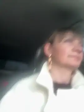 Snapshot of Butterfly8385 chatting on 04-07-26, 04:07 Butterfly8385 online show from 04-07-26, 04:07