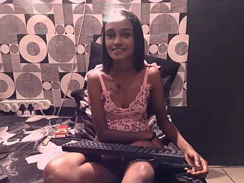 Snapshot of sassyindian01 chatting on 10-11-25, 08:02 sassyindian01 online show from 10-11-25, 08:02