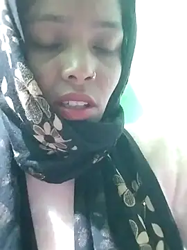 Jaanvi G online show from 12-19-25, 01:29