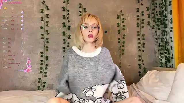 Snapshot of Kate_mikki chatting on 02-26-26, 04:11 Kate mikki online show from 02-26-26, 04:11