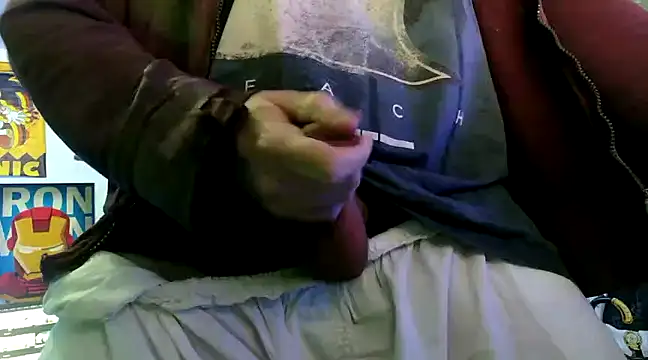 Snapshot of tykun chatting on 02-19-25, 08:55 tykun online show from 02-19-25, 08:55