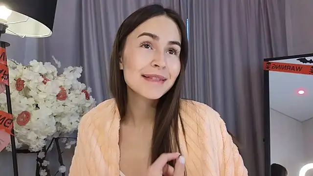 LionKierra online show from 11-02-25, 04:37