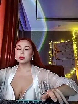 Snapshot of LolaMint_ chatting on 12-03-25, 01:09 LolaMint online show from 12-03-25, 01:09