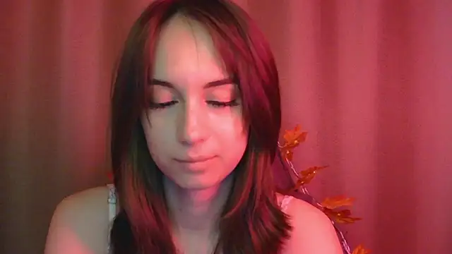 Snapshot of VeraLush chatting on 11-10-25, 01:43 VeraLush online show from 11-10-25, 01:43