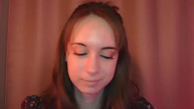 Snapshot of VeraLush chatting on 12-03-25, 12:47 VeraLush online show from 12-03-25, 12:47