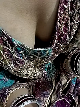 HOT-CPL-11 online show from 11-03-25, 05:58