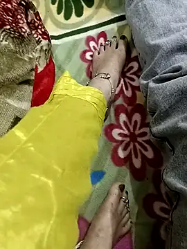 HOT-CPL-11 online show from 11-12-25, 05:57