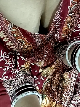 HOT-CPL-11 online show from 11-24-25, 05:56