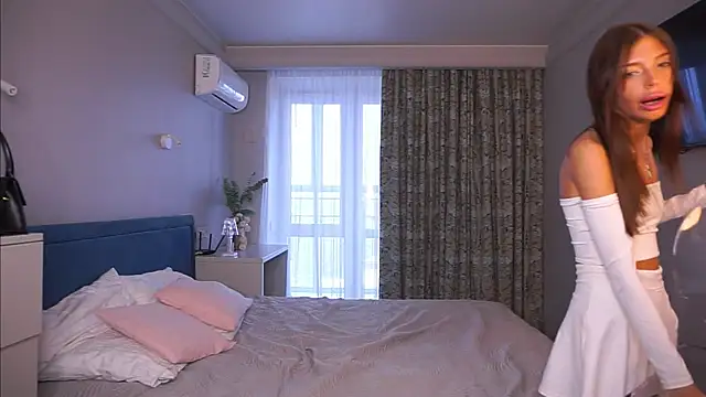 Snapshot of LoisKeedah chatting on 11-23-25, 07:19 LoisKeedah online show from 11-23-25, 07:19