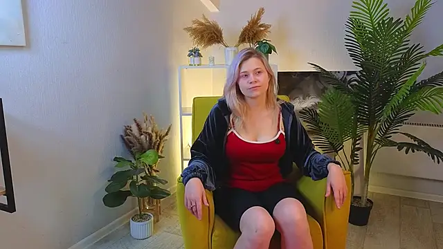 GeorginaPulgarin online show from 10-12-25, 06:23
