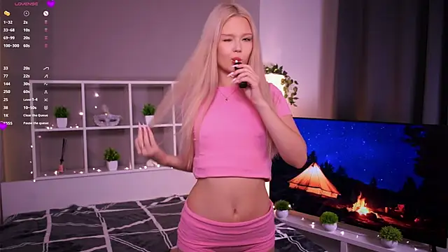 KaryTasch online show from 11-21-25, 09:13