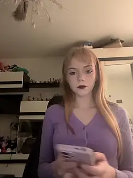 OpheliaMills online show from 10-12-25, 10:36