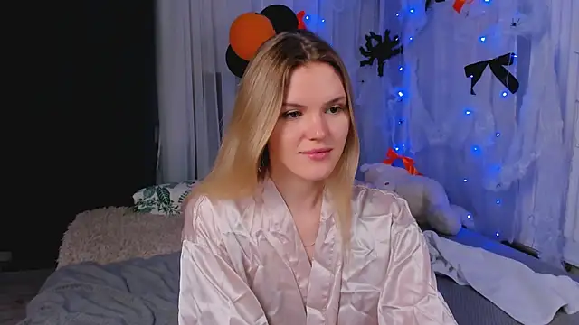 -KittyMoore online show from 11-02-25, 09:17