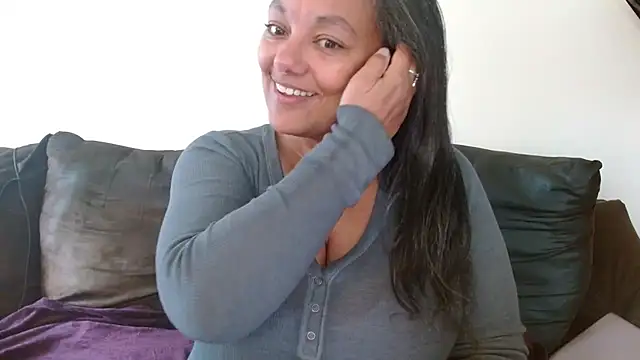 Snapshot of SexyThickStasia69 chatting on 10-21-25, 05:57 SexyThickStasia69 online show from 10-21-25, 05:57