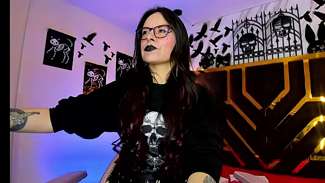 Snapshot of Evangelinejoness_ chatting on 11-02-25, 11:56 Evangelinejoness online show from 11-02-25, 11:56