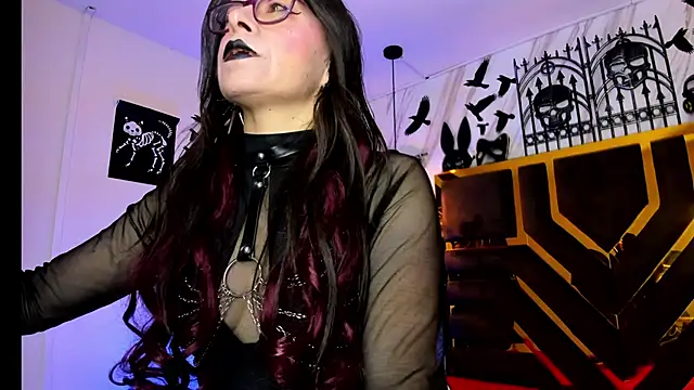 Snapshot of Evangelinejoness_ chatting on 11-03-25, 11:44 Evangelinejoness online show from 11-03-25, 11:44