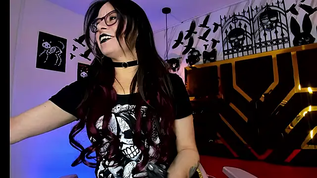 Snapshot of Evangelinejoness_ chatting on 11-04-25, 11:31 Evangelinejoness online show from 11-04-25, 11:31