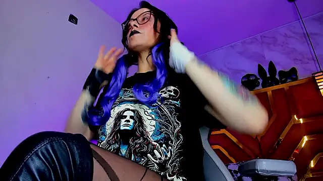 Evangelinejoness  online show from 03-05-26, 12:01