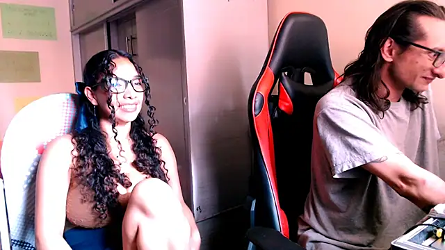 DreamTeachFlame online show from 10-12-25, 03:22