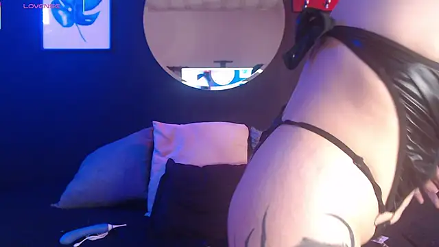 TamaraaRoss  online show from 11-07-25, 06:52