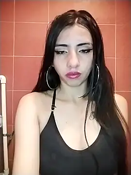 Snapshot of Miha_sophia chatting on 10-12-25, 05:50 Miha sophia online show from 10-12-25, 05:50