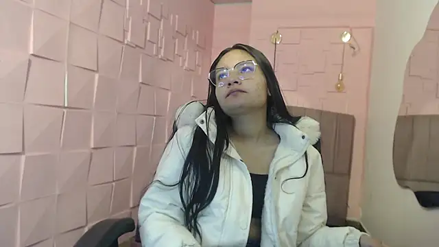  kita online show from 10-25-25, 01:40