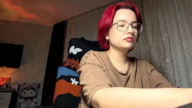 TheaBertch online show from 10-13-25, 03:56