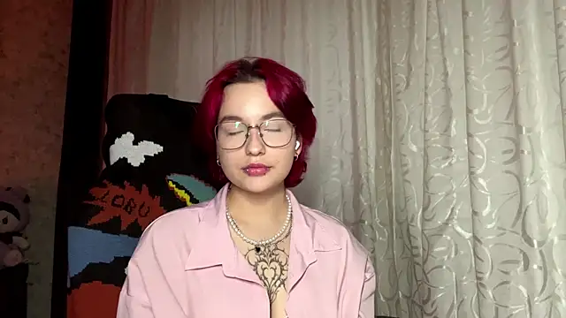 TheaBertch online show from 10-19-25, 01:56