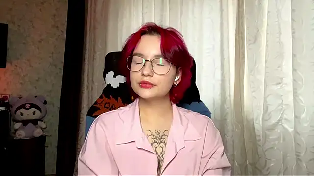 TheaBertch online show from 10-20-25, 01:22