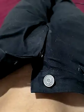 Snapshot of BoyBoy_HKG chatting on 10-11-25, 04:38 BoyBoy HKG online show from 10-11-25, 04:38