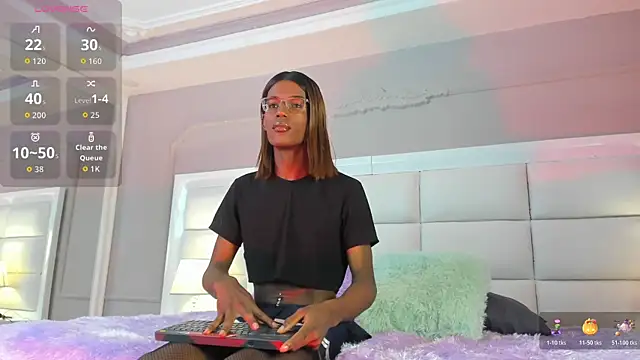 Snapshot of Charlie_Storm_ chatting on 11-11-25, 11:32 Charlie Storm online show from 11-11-25, 11:32