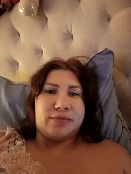 Snapshot of Ambika_beauty chatting on 10-11-25, 06:12 Ambika beauty online show from 10-11-25, 06:12