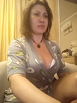 Snapshot of Ambika_beauty chatting on 11-19-25, 05:24 Ambika beauty online show from 11-19-25, 05:24