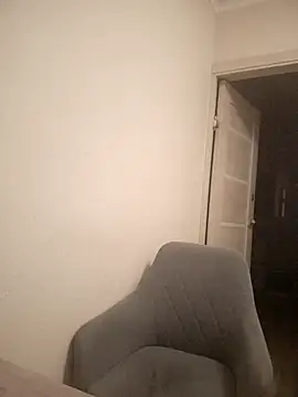 Snapshot of Ambika_beauty chatting on 02-05-26, 10:36 Ambika beauty online show from 02-05-26, 10:36