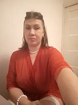 Snapshot of Ambika_beauty chatting on 02-25-26, 04:49 Ambika beauty online show from 02-25-26, 04:49