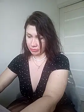 Ambika beauty online show from 04-07-26, 02:50