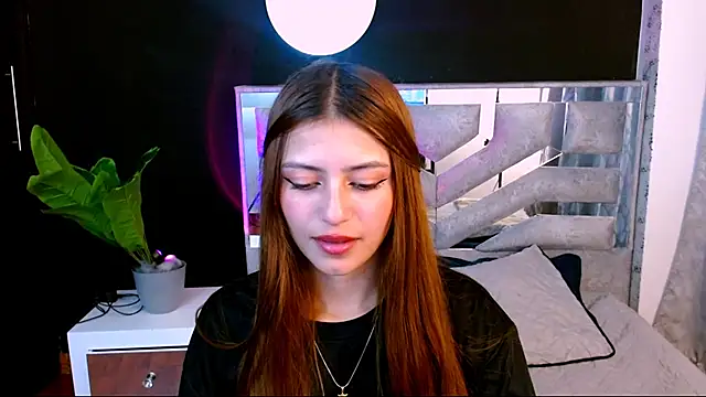 Snapshot of viky_evanss chatting on 10-14-25, 07:25 viky evanss online show from 10-14-25, 07:25