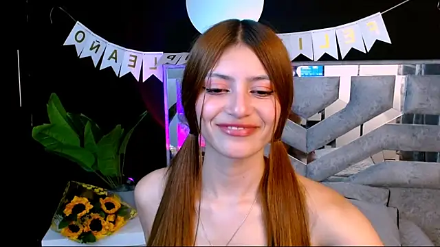 Snapshot of viky_evanss chatting on 10-16-25, 07:48 viky evanss online show from 10-16-25, 07:48