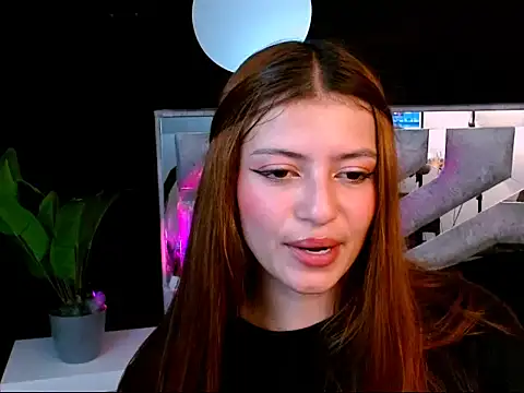 Snapshot of viky_evanss chatting on 10-23-25, 07:12 viky evanss online show from 10-23-25, 07:12