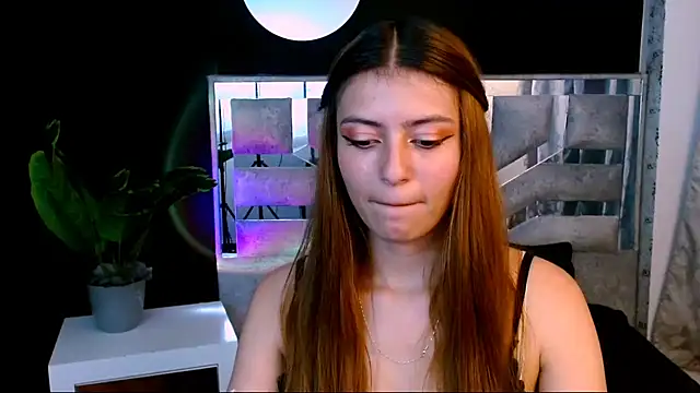 Snapshot of viky_evanss chatting on 11-13-25, 07:24 viky evanss online show from 11-13-25, 07:24