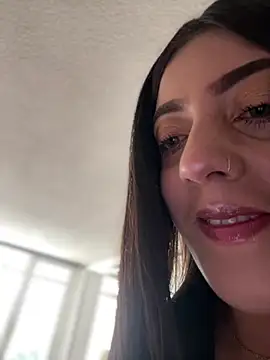 Snapshot of ElectraPink_ chatting on 02-17-26, 01:29 ElectraPink online show from 02-17-26, 01:29