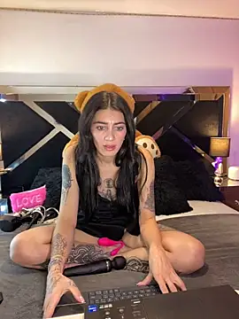 Moon Magic online show from 11-21-25, 10:08